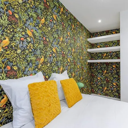 Nid Douillet Pour Deux Coeur Du 19e Arrondissement * باريس