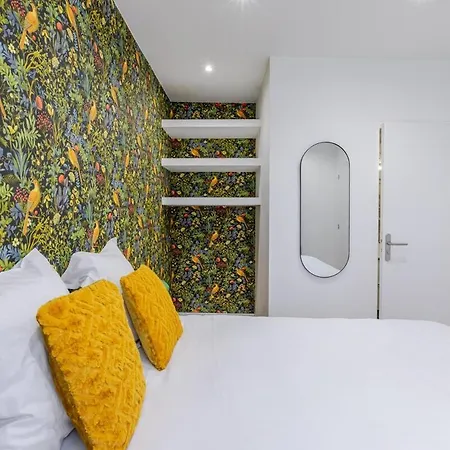 Nid Douillet Pour Deux Coeur Du 19e Arrondissement * Paris